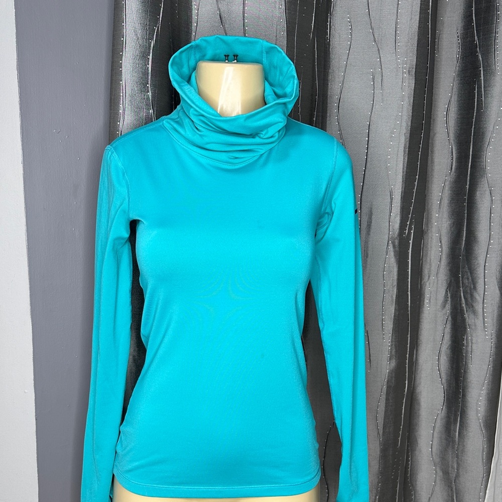 Nike Pro Dri-FIT Women’s Sz S Turquoise Top long sleeve